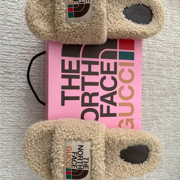The North Face x Gucci Wmns Merino Wool Slide 'Butterscotch' size 39 - Picture 2 of 5